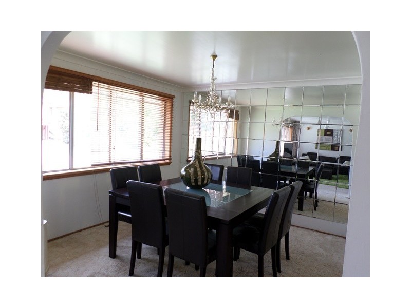 8  Pennington Street, Georges Hall NSW 2198