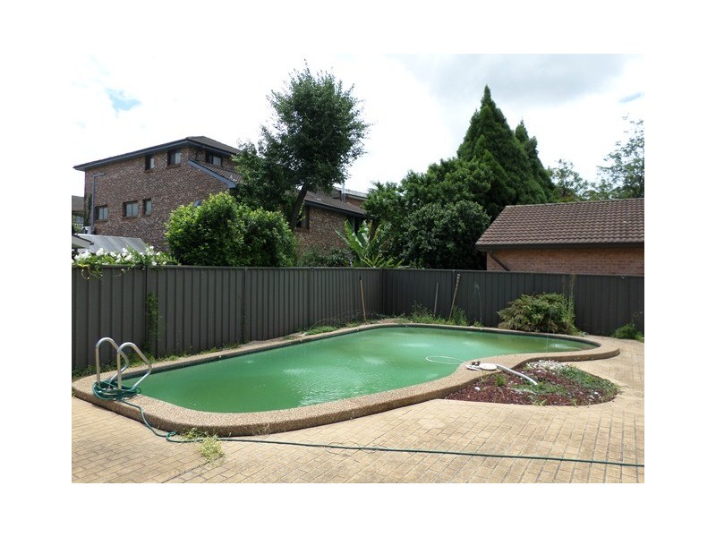 8  Pennington Street, Georges Hall NSW 2198