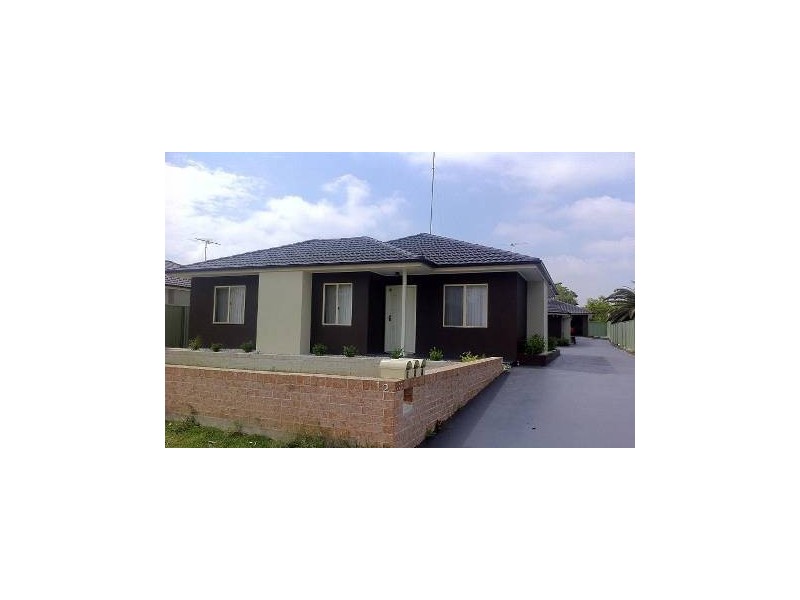 1/52 Sydney STREET, St Marys NSW 2760