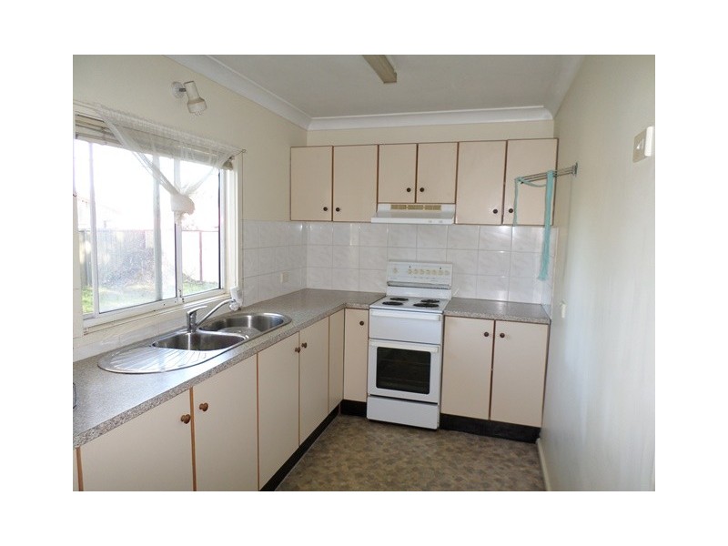 1/29  Endeavour Avenue, Georges Hall NSW 2198