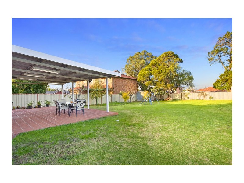 16 Hunter Street, Condell Park NSW 2200