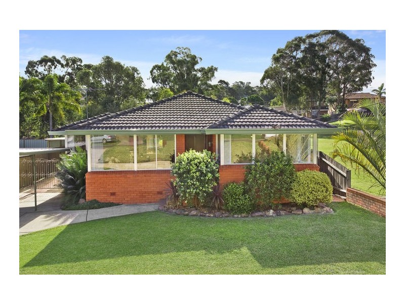 42 Caroline Crescent, Georges Hall NSW 2198