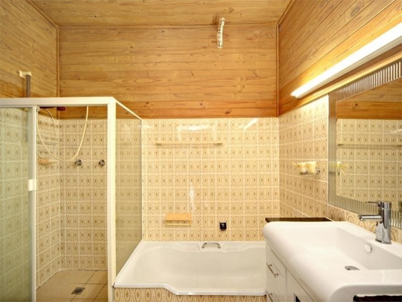 13 Latvia Avenue, Greenacre NSW 2190