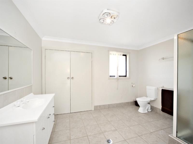 13 Latvia Avenue, Greenacre NSW 2190