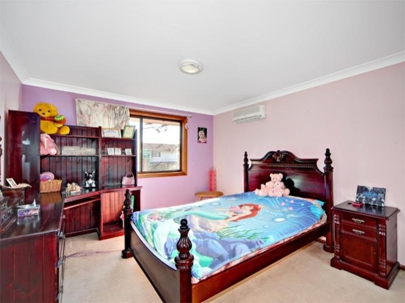 13 Latvia Avenue, Greenacre NSW 2190