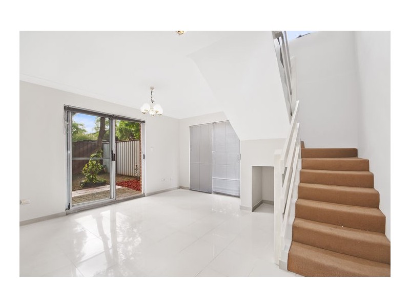3/9 De Witt Street, Bankstown NSW 2200