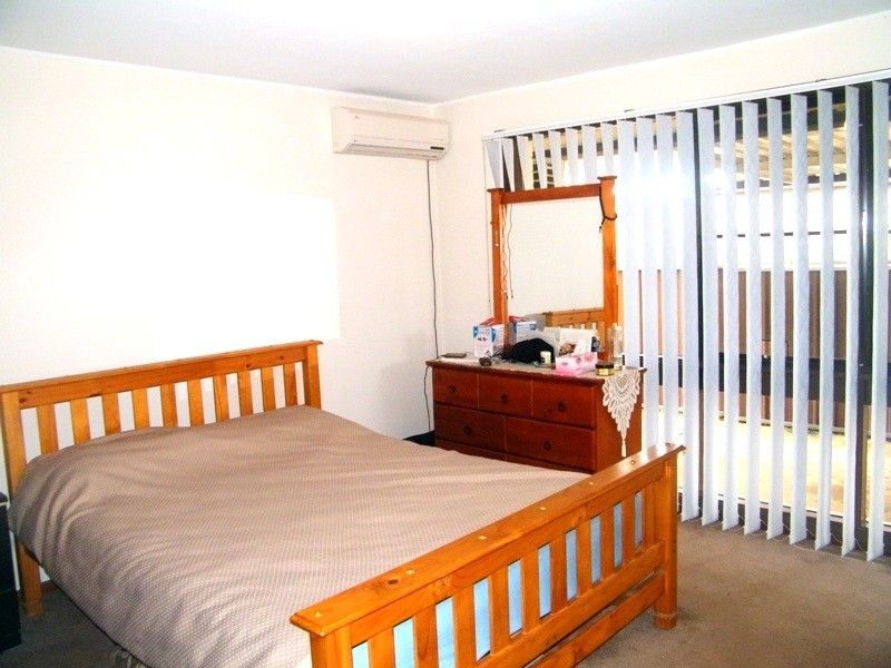 10 Rex Road, Georges Hall NSW 2198