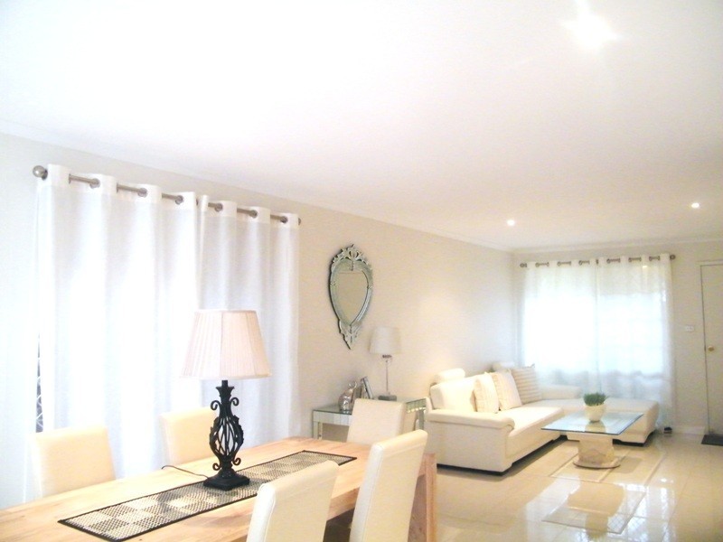 5/8 Watergum Way, Greenacre NSW 2190