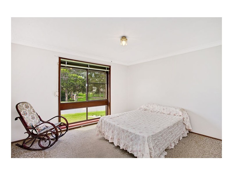 26 Surrey Ave, Georges Hall NSW 2198