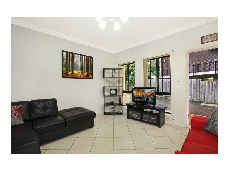 13/105 Bellevue Ave, Georges Hall NSW 2198