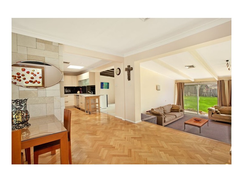 11 Josephine Crescent, Georges Hall NSW 2198