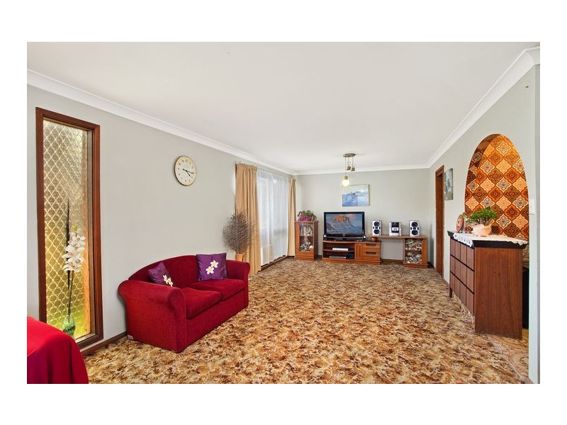 12 Wynyard Ave, Bass Hill NSW 2197