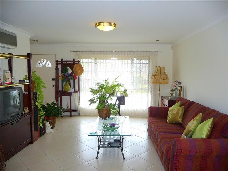 2/16 Leemon Street, Condell Park NSW 2200