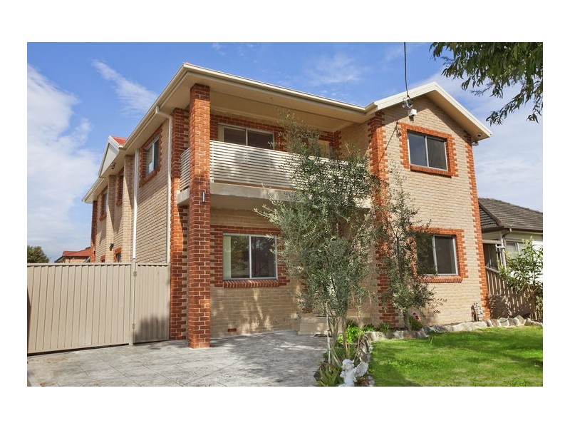 54 Chiswick Rd, Greenacre NSW 2190