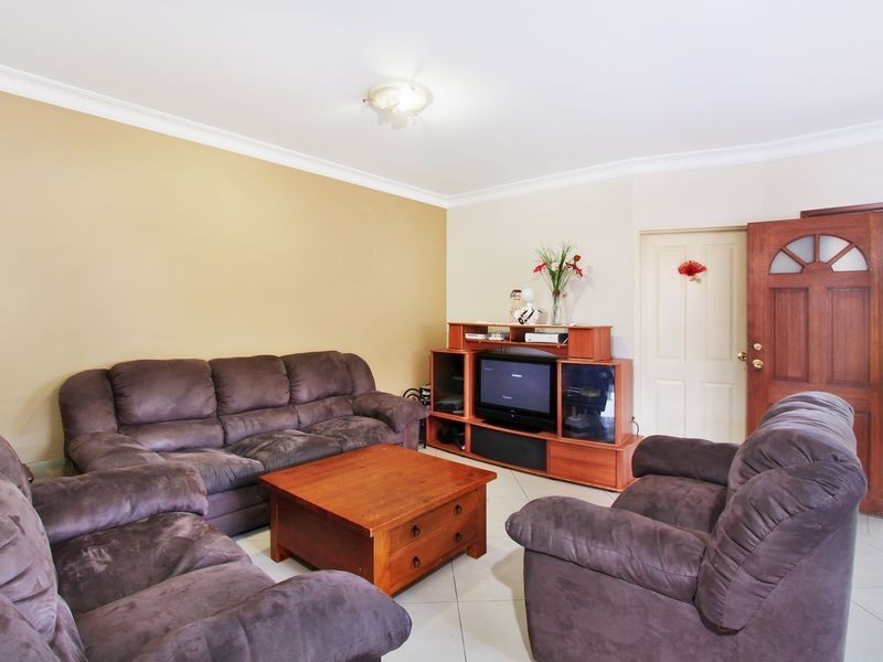 19 Michaels Crescent, Punchbowl NSW 2196