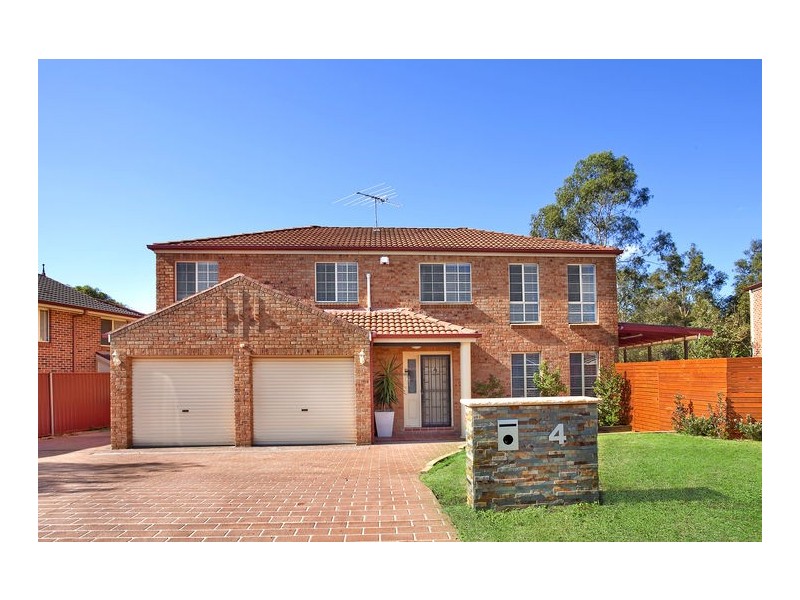 4 Hardy Place, Casula NSW 2170