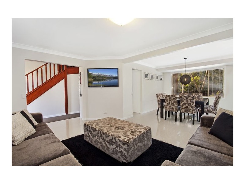 4 Hardy Place, Casula NSW 2170