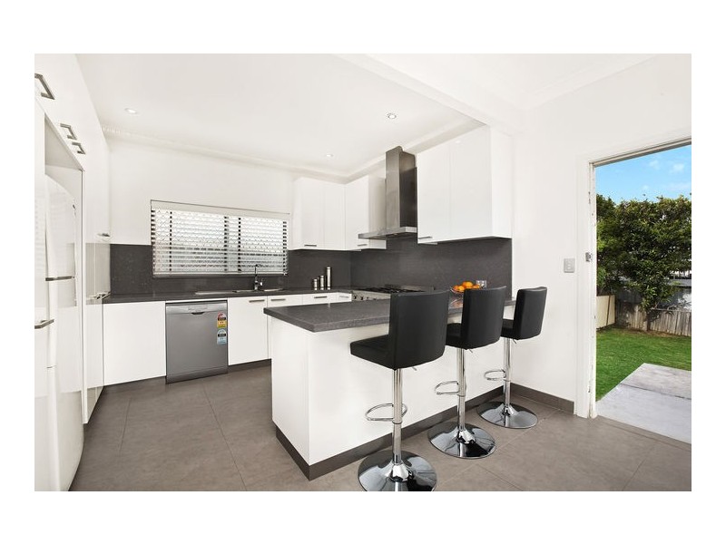 33 Hillcrest Avenue, Greenacre NSW 2190