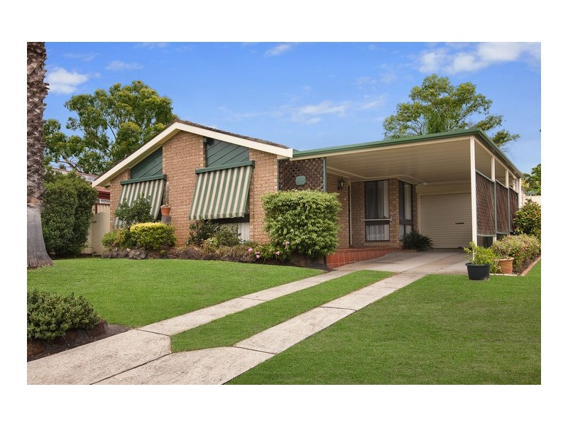 14 Gentian Avenue, Macquarie Fields NSW 2564