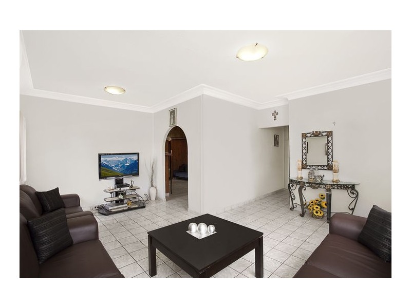 23 Coolaroo Crescent, Lurnea NSW 2170