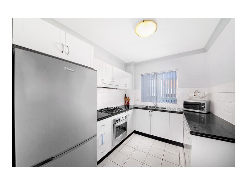 17/21-27 Amy Street, Regents Park NSW 2143