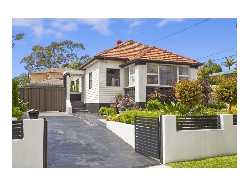 233 Waterloo Road, Greenacre NSW 2190