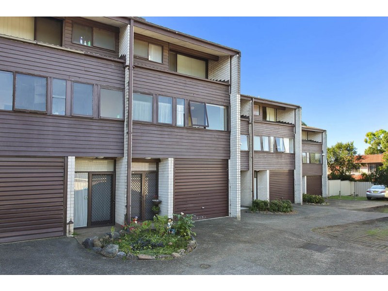 11/323 Stacey Street, Greenacre NSW 2190