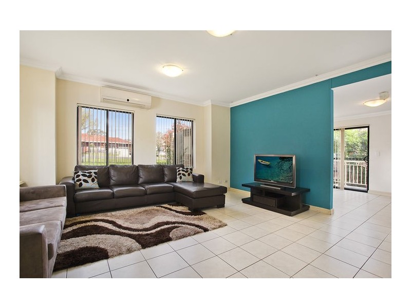 1 Hishion Place, Georges Hall NSW 2198