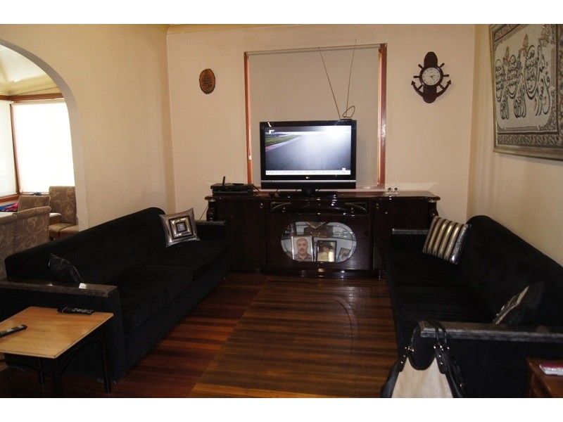 83 Banksia Road, Greenacre NSW 2190