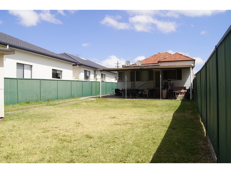 83 Banksia Road, Greenacre NSW 2190