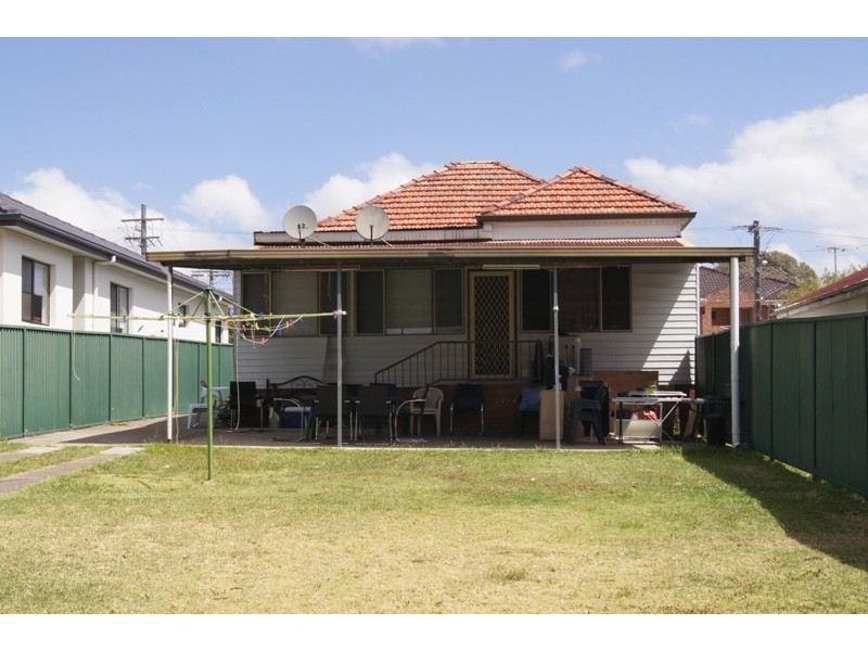 83 Banksia Road, Greenacre NSW 2190