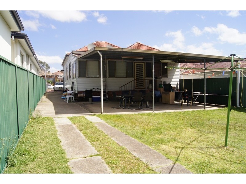 83 Banksia Road, Greenacre NSW 2190