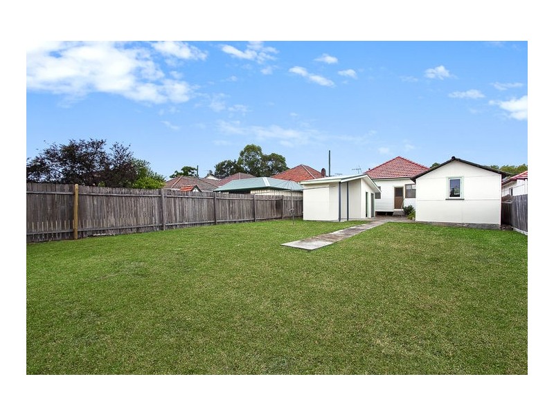 6 McMillan Street, Yagoona NSW 2199