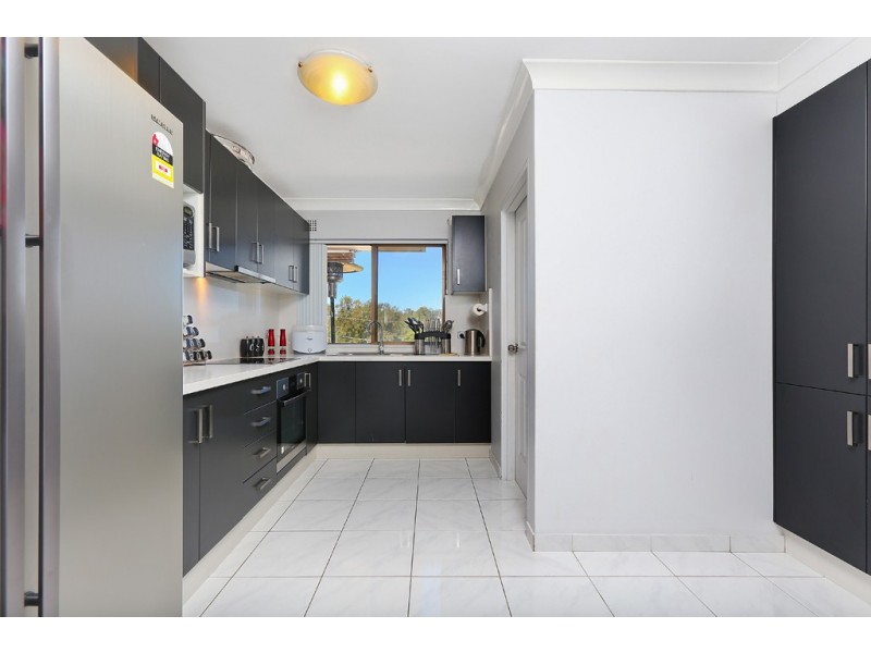 2/16 Dellwood Street, Bankstown NSW 2200