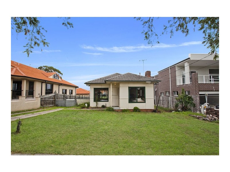 154 The Avenue, Condell Park NSW 2200