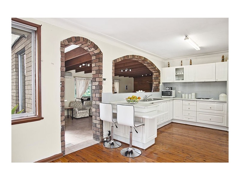 19 Universal Avenue, Georges Hall NSW 2198