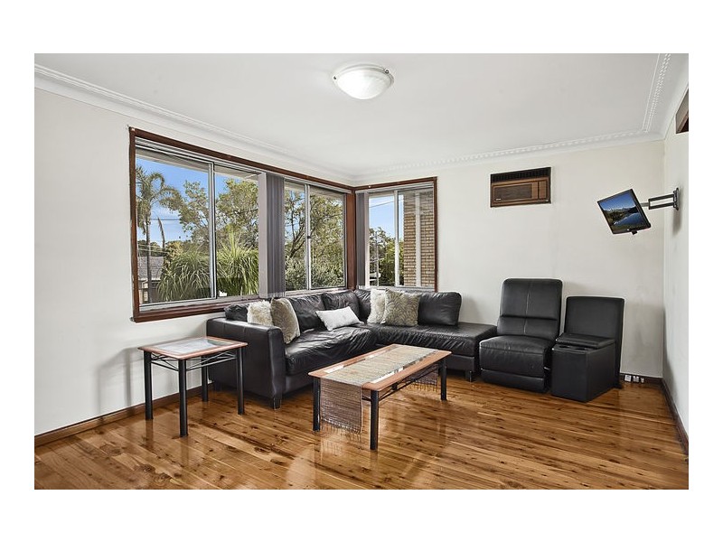 19 Universal Avenue, Georges Hall NSW 2198