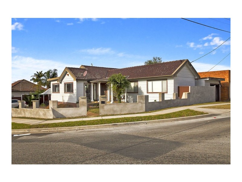 31 Rawson Road, Greenacre NSW 2190