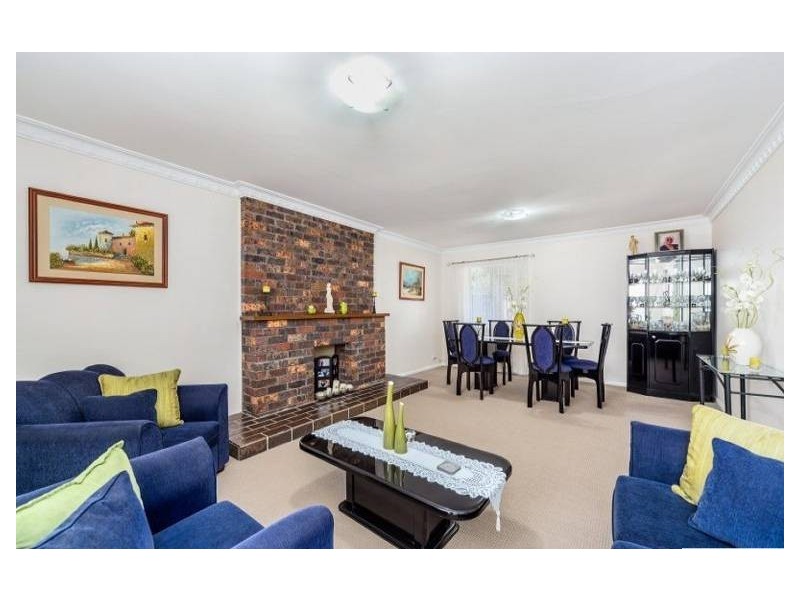 1/32 Chiswick Rd, Greenacre NSW 2190