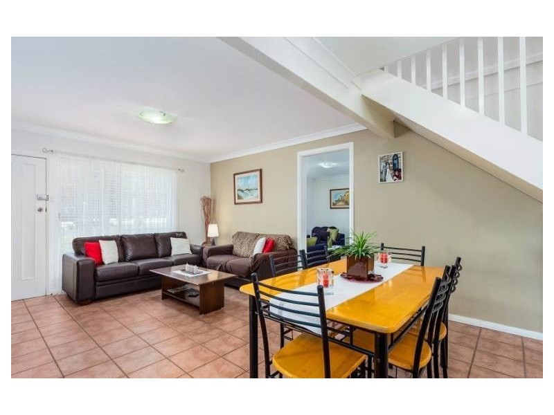1/32 Chiswick Rd, Greenacre NSW 2190