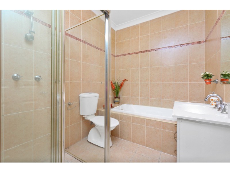 2/61 Orchard Rd, Bass Hill NSW 2197