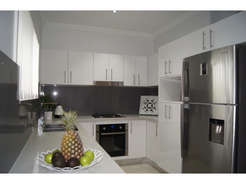 4/64 Taylor Street, Condell Park NSW 2200