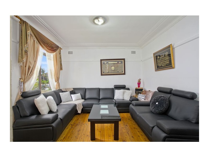 32 Chiswick Road, South Granville NSW 2142