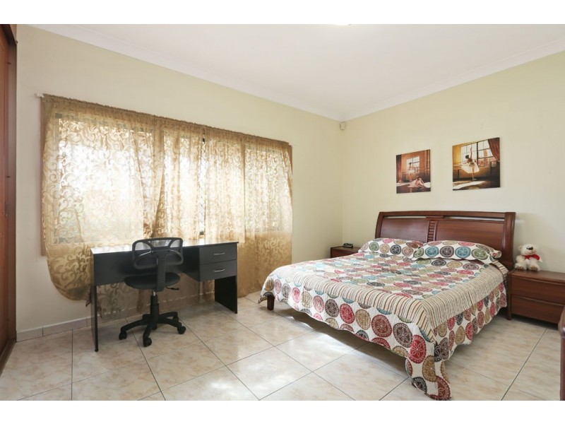 134 Maiden Street, Greenacre NSW 2190