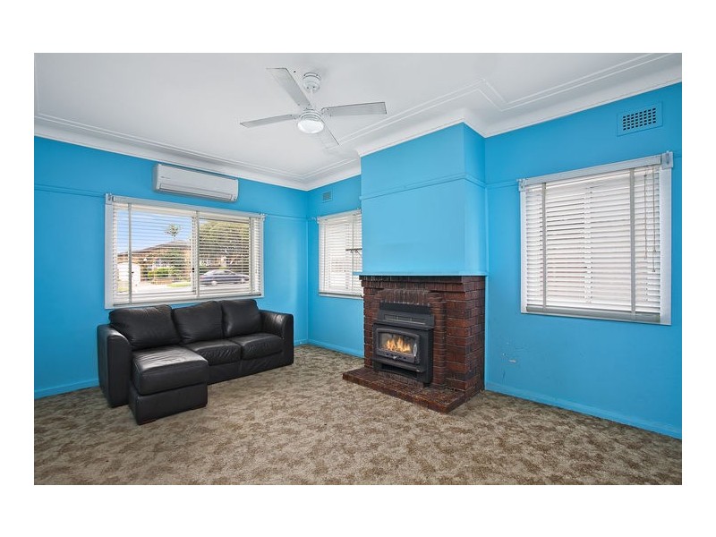 102 Hillcrest Avenue, Greenacre NSW 2190