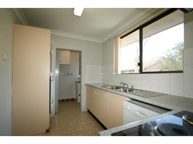 8/39-41 Jacobs St, Bankstown NSW 2200
