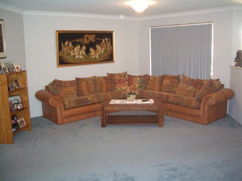 2 Coulthard Crescent, Canning Vale WA 6155