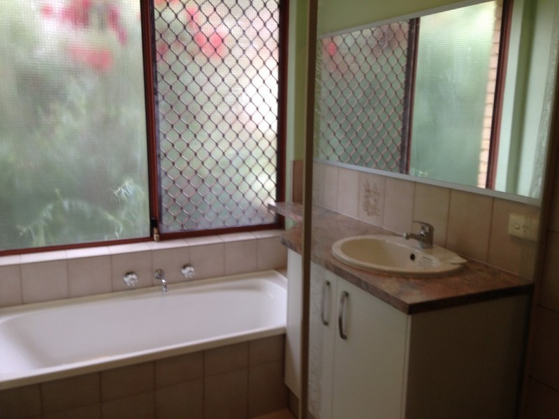 12A Green Court, Kardinya WA 6163