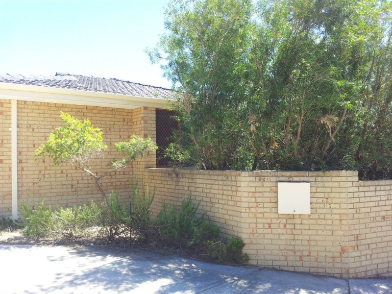 12A Green Court, Kardinya WA 6163