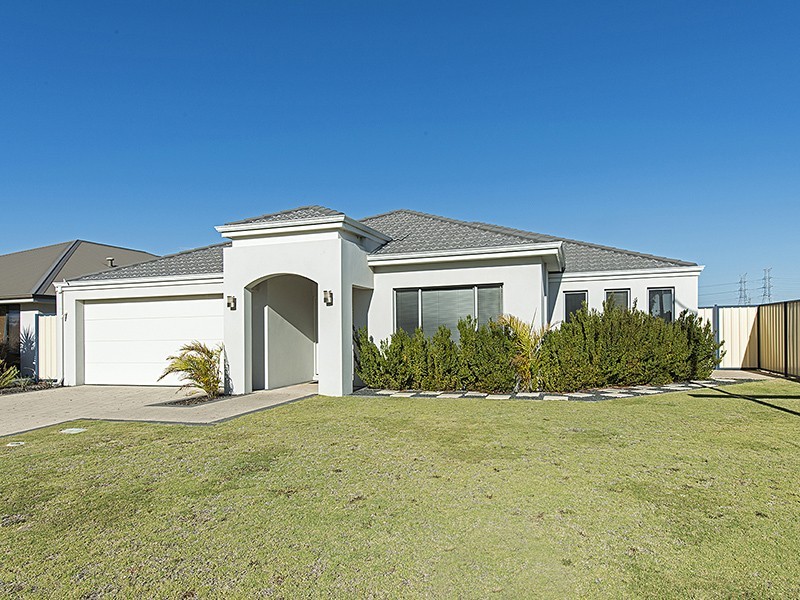 27 Oak Ridge Meander, Success WA 6164